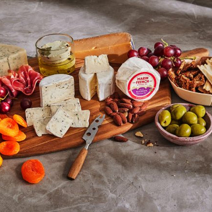 How to Build the Perfect Cheeseboard