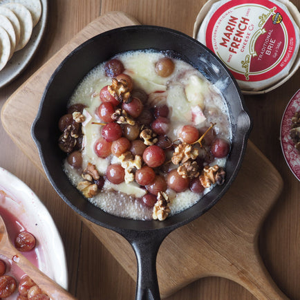Baked Brie with Roasted Grapes